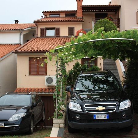Family Friendly Apartments Póla Kültér fotó
