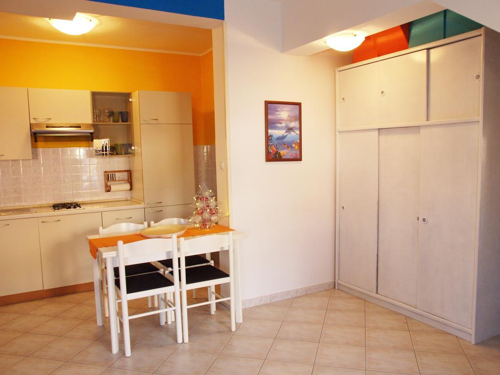 Family Friendly Apartments Póla Szoba fotó