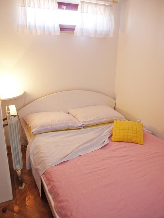 Family Friendly Apartments Póla Szoba fotó