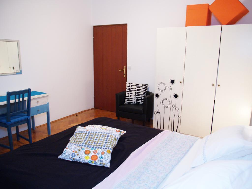 Family Friendly Apartments Póla Szoba fotó