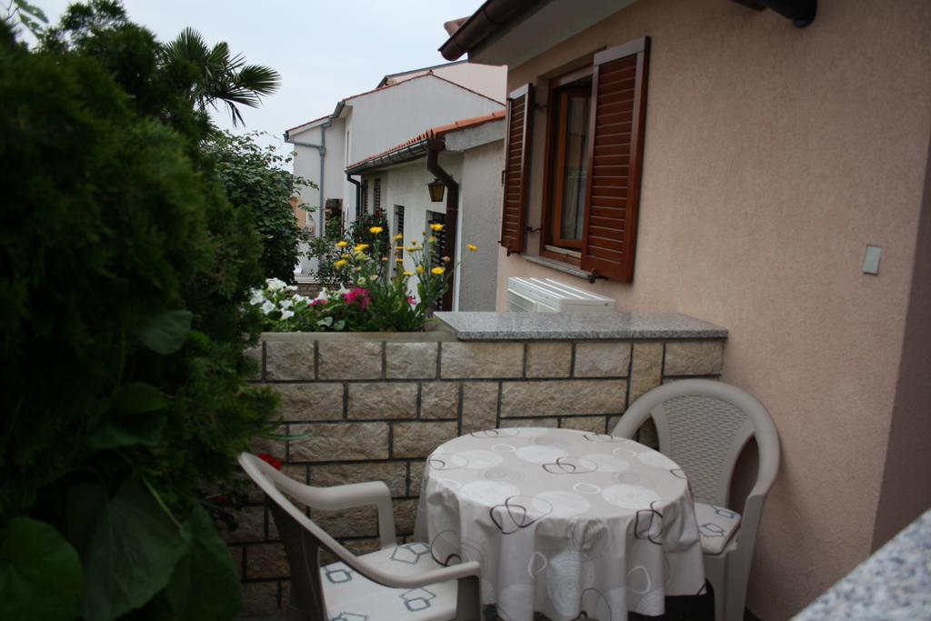 Family Friendly Apartments Póla Szoba fotó